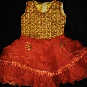Dress costume